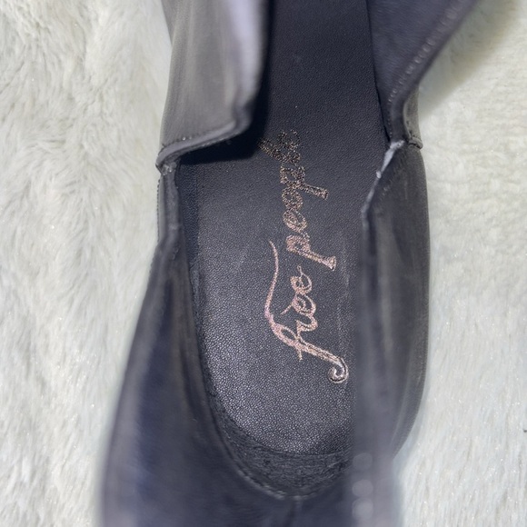 EUC Free People Black Chelsea Ankle Boots with Pointed Toe EU 36 Leather Western - Picture 6 of 10